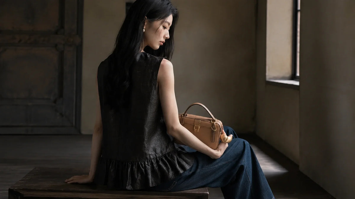 Silk That Looks Like Leather Why Gambiered Silk Has Such a Distinctive Surface