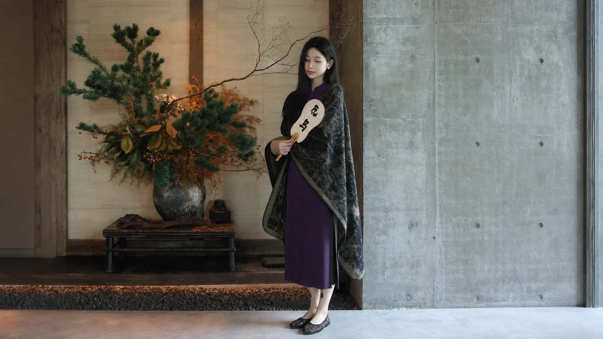 How to Wear Silk in Autumn: Elegant Transitional Outfit Ideas