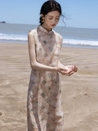 Close-up of the floral print and Mandarin collar on a sleeveless summer dress.