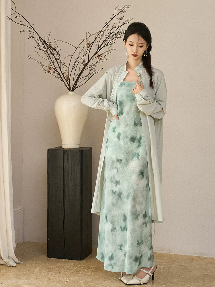 Model wearing the Celadon Mist long sun protection jacket by Gambiered Silk.