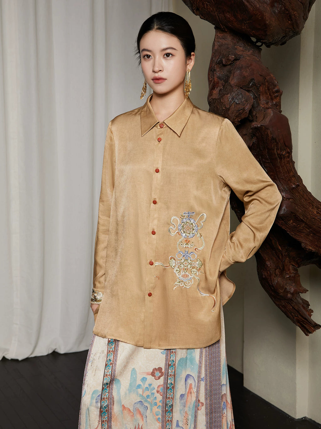 Front view of the Embroidered Viscose Shirt featuring a relaxed silhouette and elegant embroidered motif.