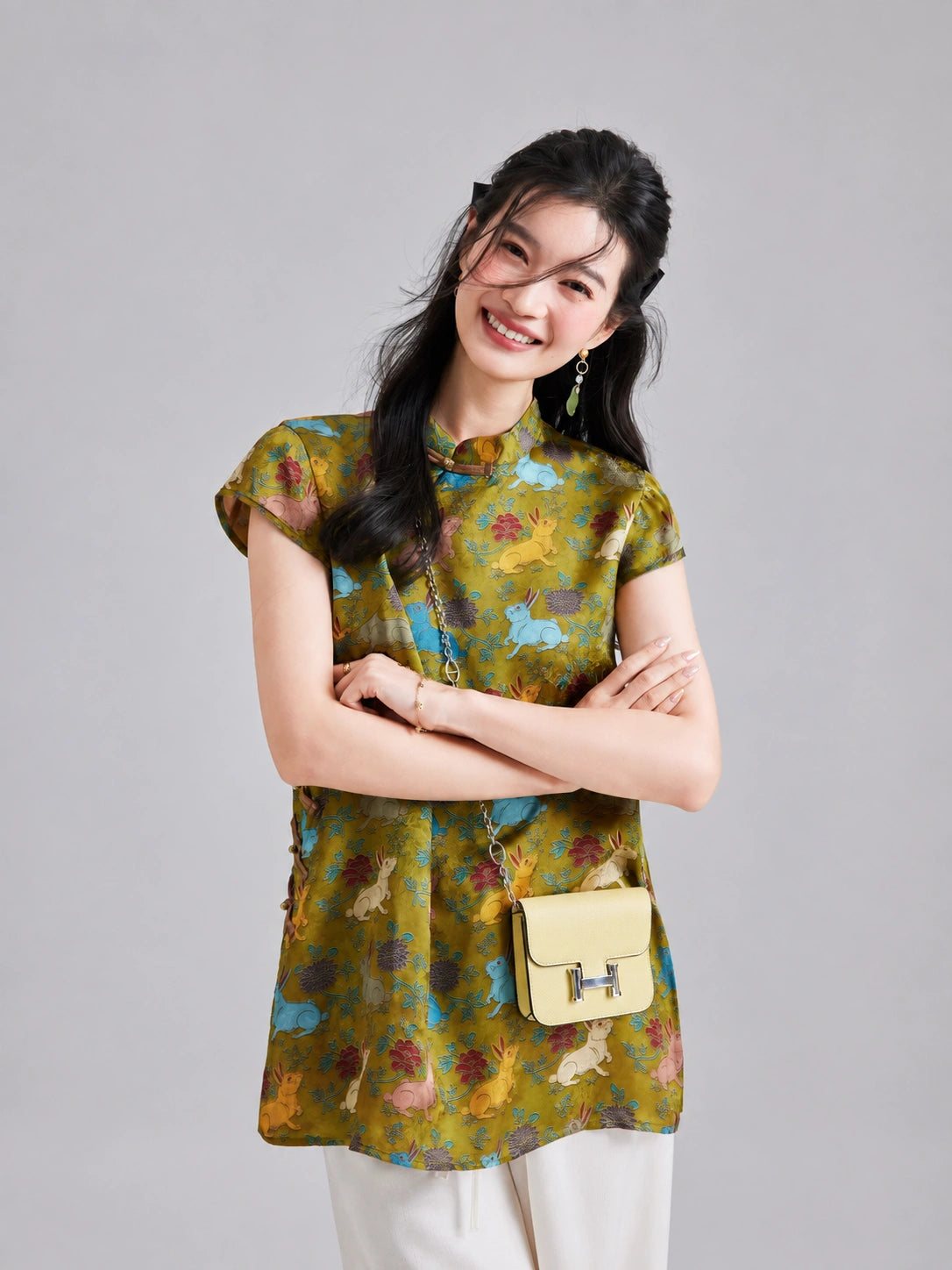 Gambiered Silk rabbit-print rayon top featuring a Mandarin collar, decorative closures and a relaxed silhouette
