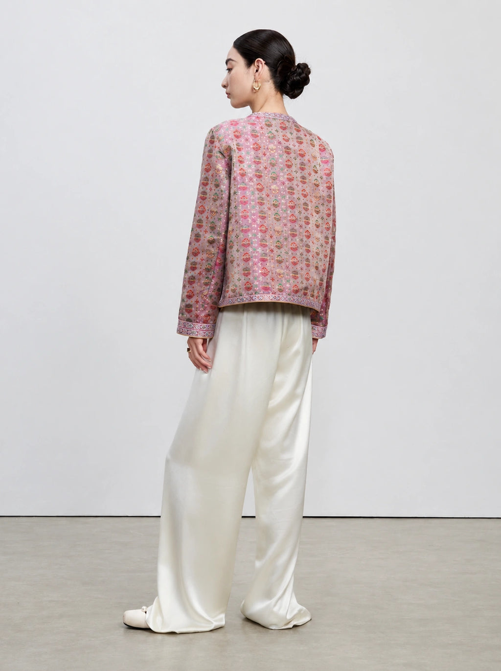 Back view of the dusty mauve side of the reversible 100% mulberry silk Shu brocade jacket.